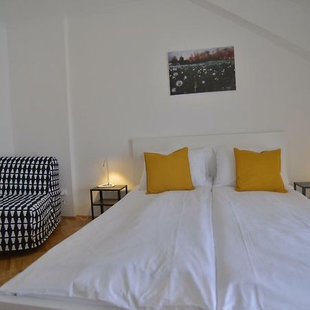 Apartman Lena Dakovo Luaran gambar