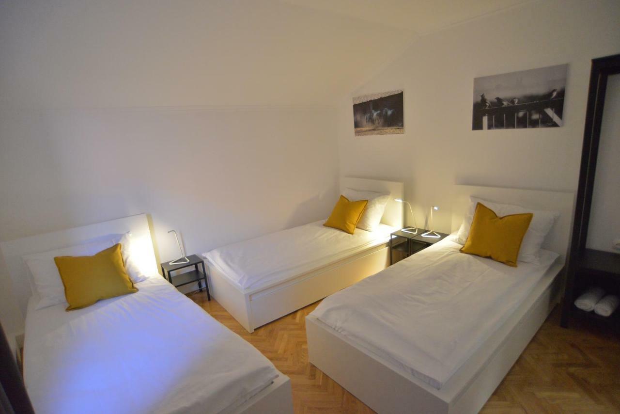 Apartman Lena Dakovo Luaran gambar